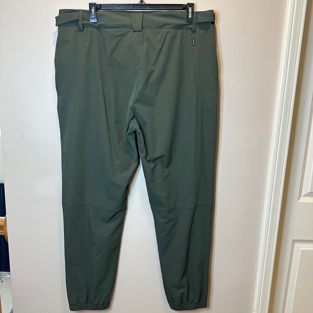 Baleaf Olive Green Track Pants - Picture 3 of 11